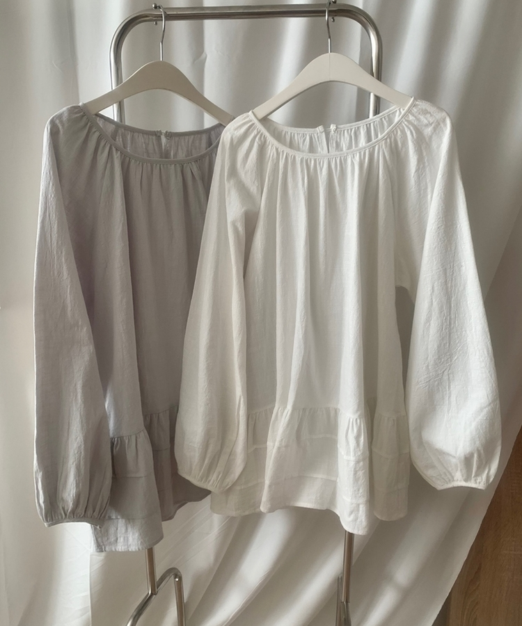 フリルパフワンピースブラウス