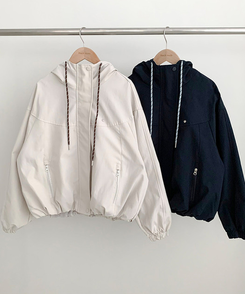 ペンダントバイカラーフードウィンドブレーカー