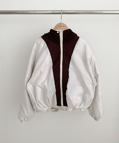 ペンダントバイカラーフードウィンドブレーカー