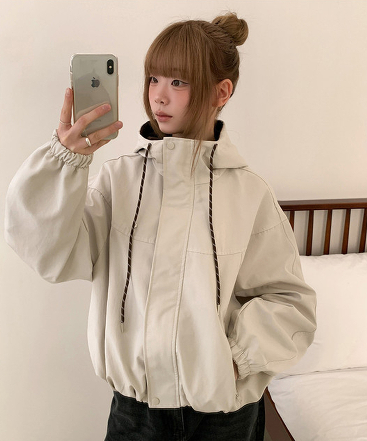 ペンダントバイカラーフードウィンドブレーカー BEIGE