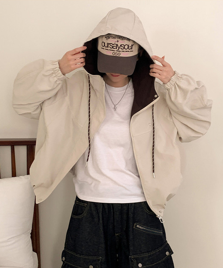 ペンダントバイカラーフードウィンドブレーカー BEIGE