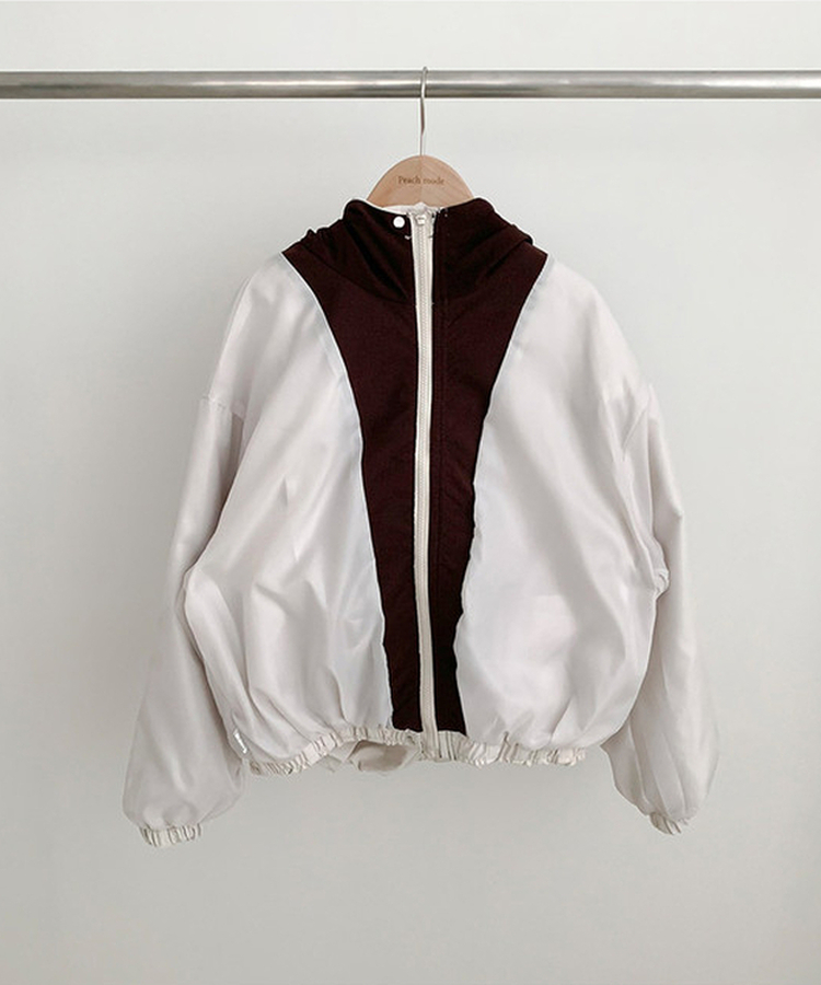 ペンダントバイカラーフードウィンドブレーカー