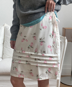 フラワーピンテックミディスカート IVORY