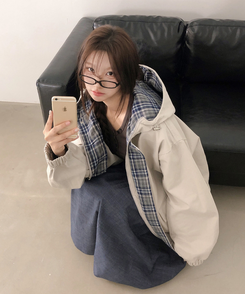 チェックバイカラーフードストリングジャケット BEIGE