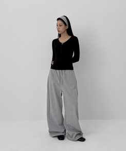 ヘンリーネックニット BLACK