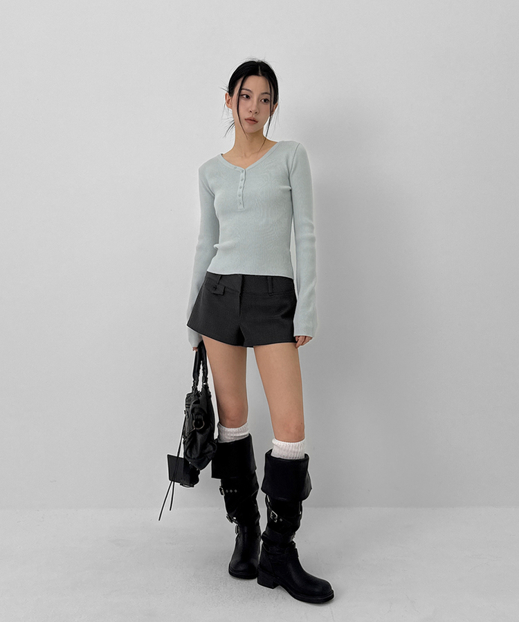 ヘンリーネックニット LIGHT BLUE