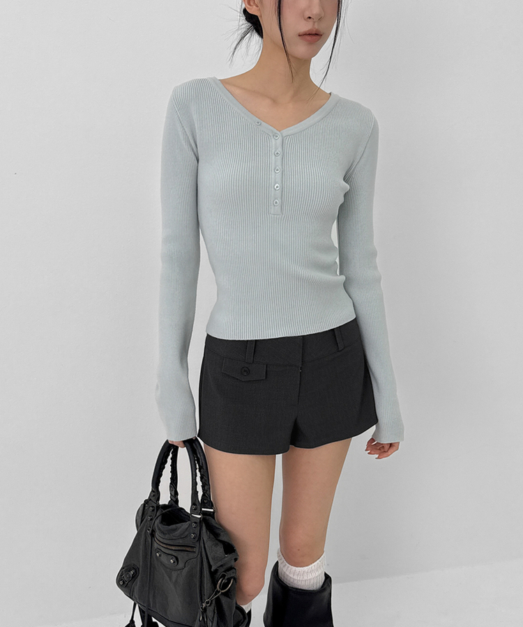 ヘンリーネックニット LIGHT BLUE