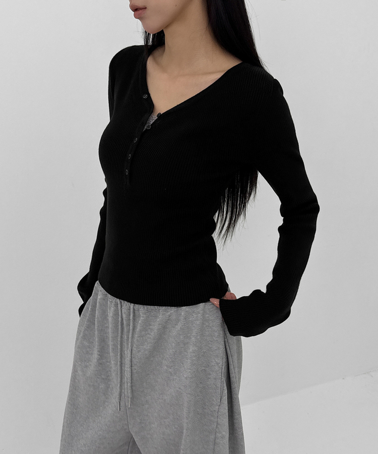 ヘンリーネックニット BLACK