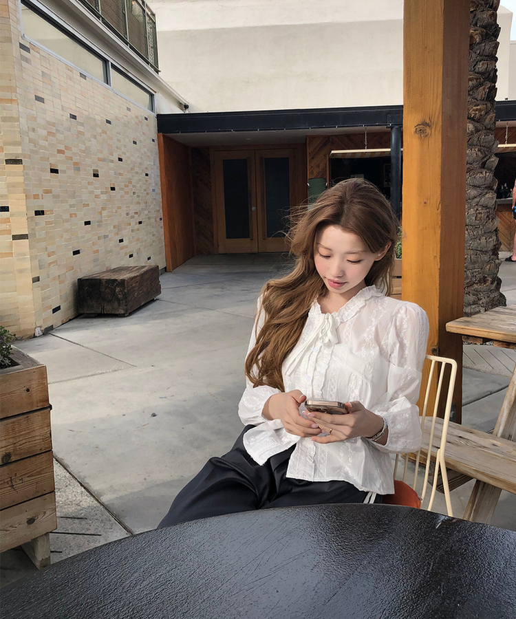 アンティークフリルブラウス WHITE