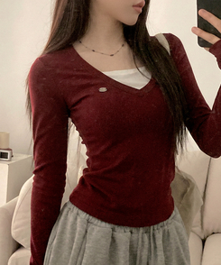 ペンダントVネックレイヤードTシャツ(5color) RED