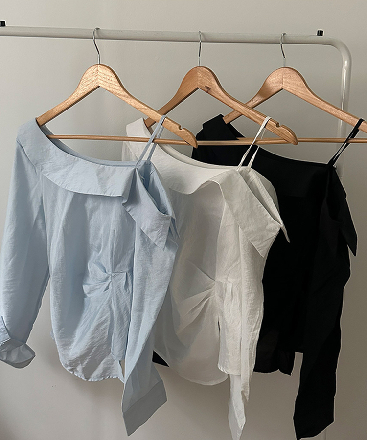 ワンオフシアリングスリットブラウス