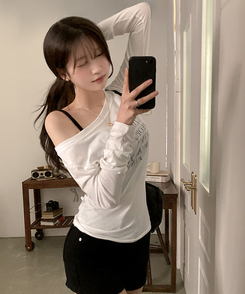 レタリングワンオフショルダー長袖Tシャツ IVORY