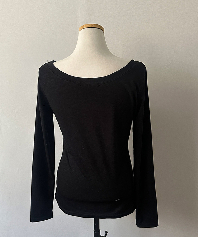 レタリングワンオフショルダー長袖Tシャツ