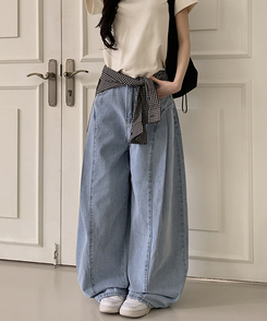 カーブピンタックデニム LIGHT DENIM