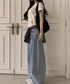 カーブピンタックデニム LIGHT DENIM