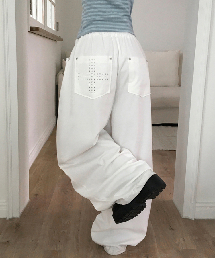 이벳 스터드 와이드 팬츠 화이트