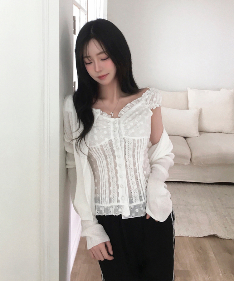 엘빈 레이스 프릴 블라우스 화이트
