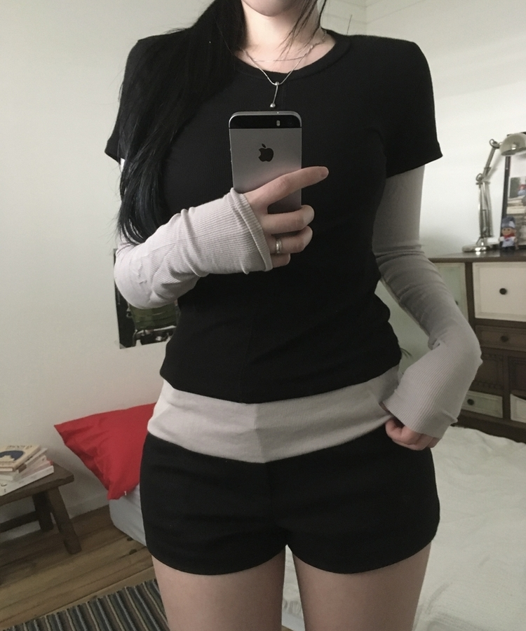 スリットレイヤード長袖Tシャツ BLACK