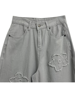 フラワー刺繍ワイドバルーンパンツ