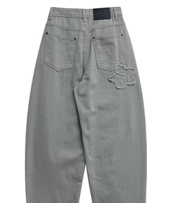 フラワー刺繍ワイドバルーンパンツ