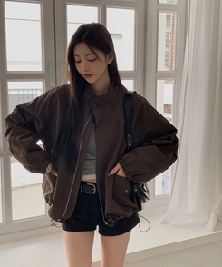 ハイネックウィンドブレーカージャケット BROWN