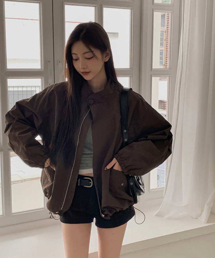 ハイネックウィンドブレーカージャケット BROWN