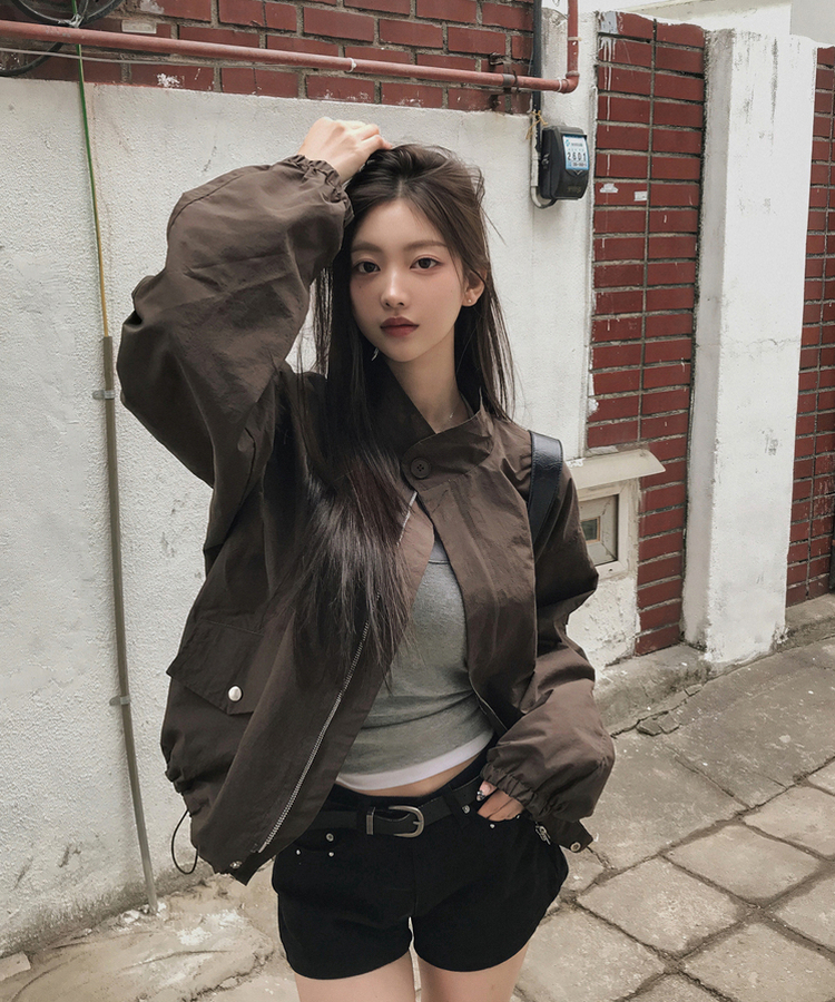 ハイネックウィンドブレーカージャケット BROWN