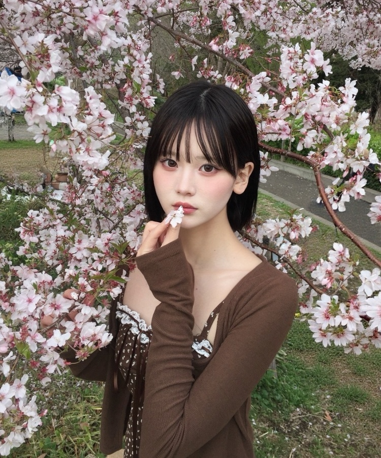 【SET】잔꽃무늬 캐미솔 가디건 브라운