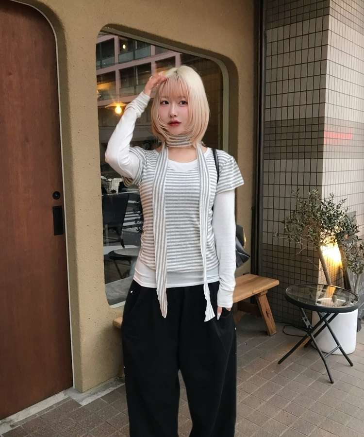 【タイ付き】VネックボーダーTシャツ GREY