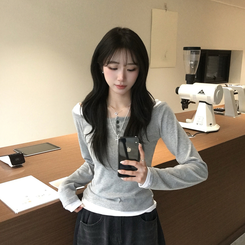 쫀득 데일리 버튼 일체형 레이어드 배색 긴팔 티셔츠 봄 상의 슬림핏 단추 긴팔티 3color 그레이