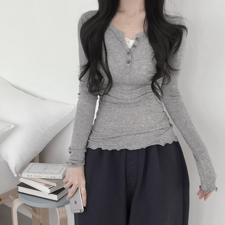 フリルボタンヘンリーネックスリムフィット長袖Tシャツ GREY