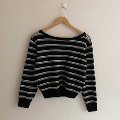 ボーダーバイカラーVネックニット