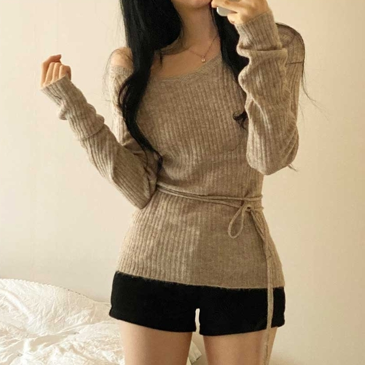 オフショルダーVネックリブニット BEIGE