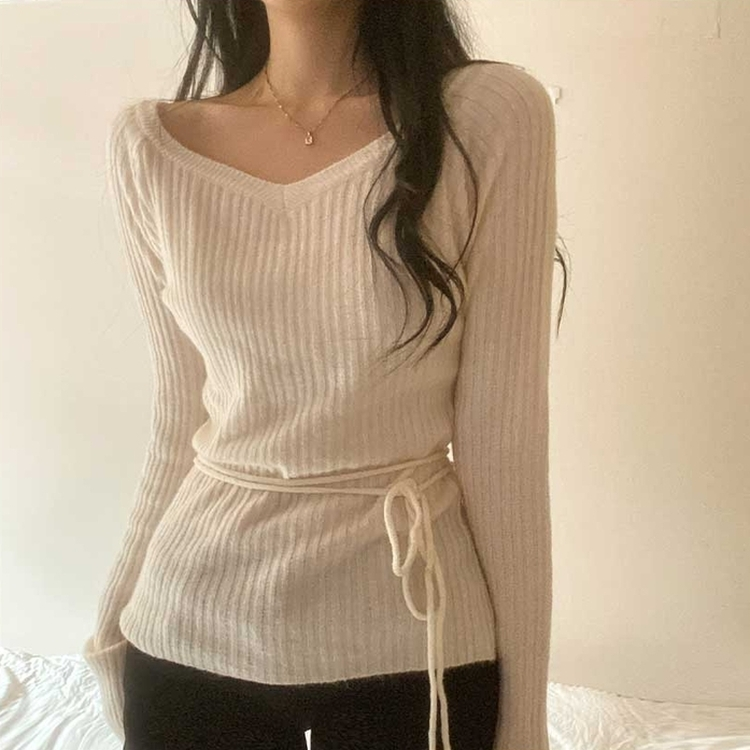 オフショルダーVネックリブニット IVORY