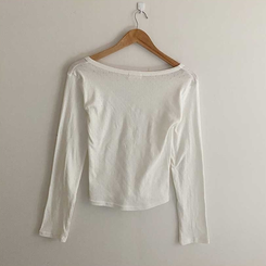 パンチングVネックボタン長袖Tシャツ