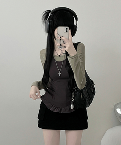 【SET】ホルターフリルキャミソール＋スリム長袖Tシャツ KHAKI