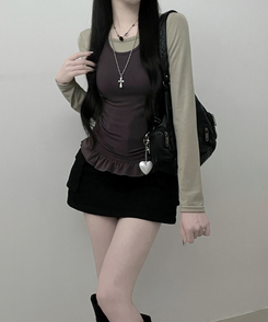 【SET】ホルターフリルキャミソール＋スリム長袖Tシャツ KHAKI