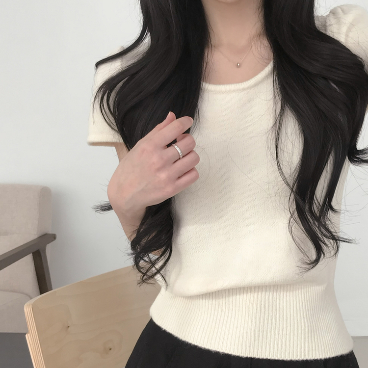 ラブリーUネック半袖ニット BEIGE