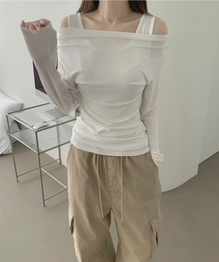 ドレープオフショルダーレイヤードTシャツ WHITE