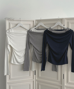 ドレープオフショルダーレイヤードTシャツ