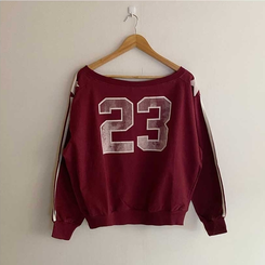 オフショルダーライントレーナー