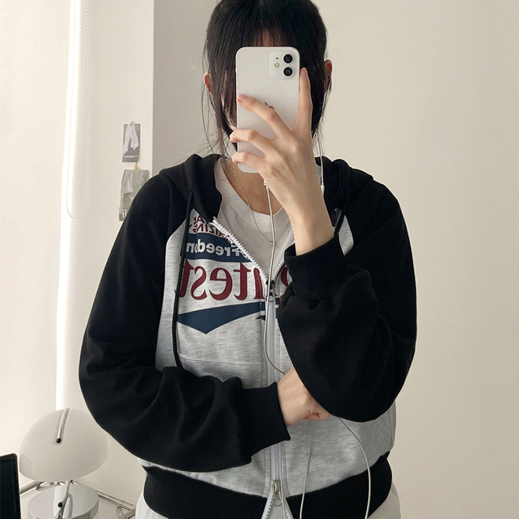 ラグランクロップドフードジップアップ BLACK