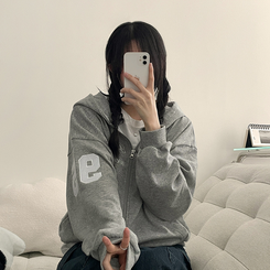 ナンバーパッチフードジップアップ GREY