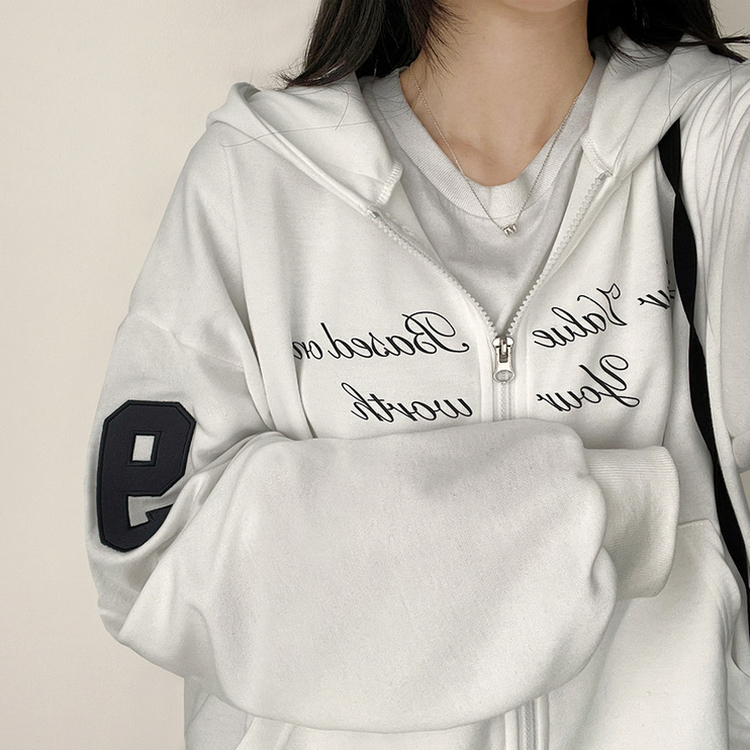 ナンバーパッチフードジップアップ IVORY