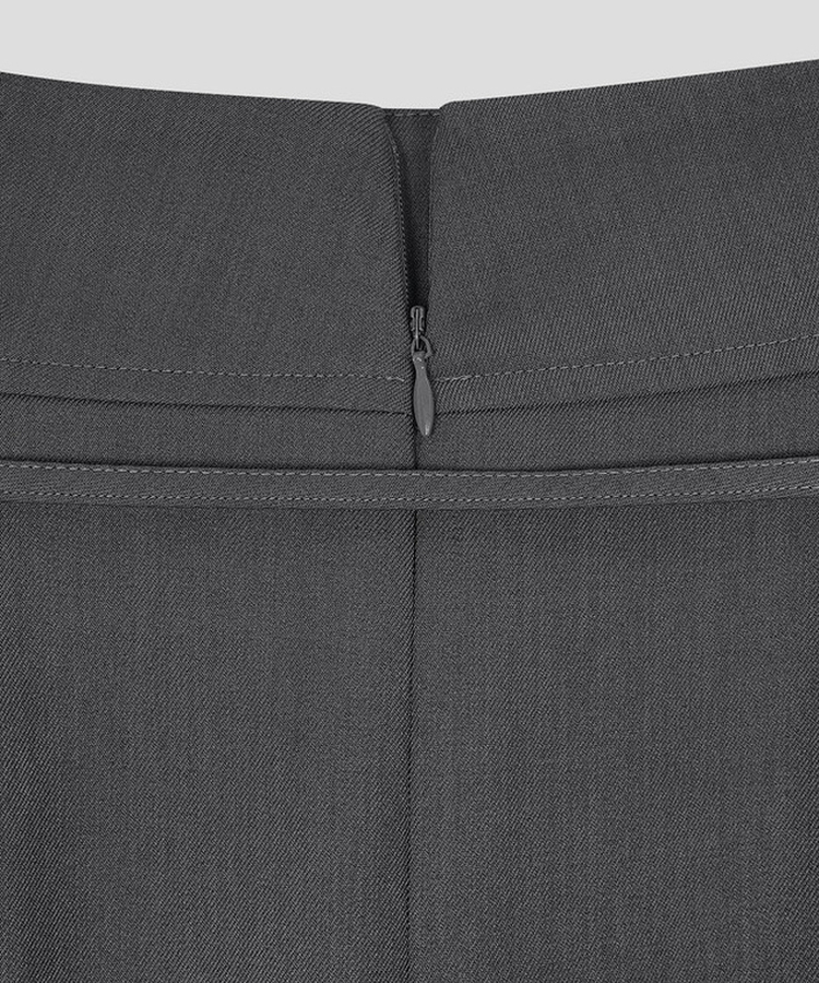 シンプルストラップロングスカート