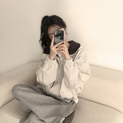 バイカラーフードウィンドブレーカー BEIGE