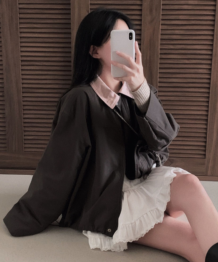 특별한 배색포인트아이즈 배색 카라 루즈핏 스트링 자켓 점퍼 차콜브라운