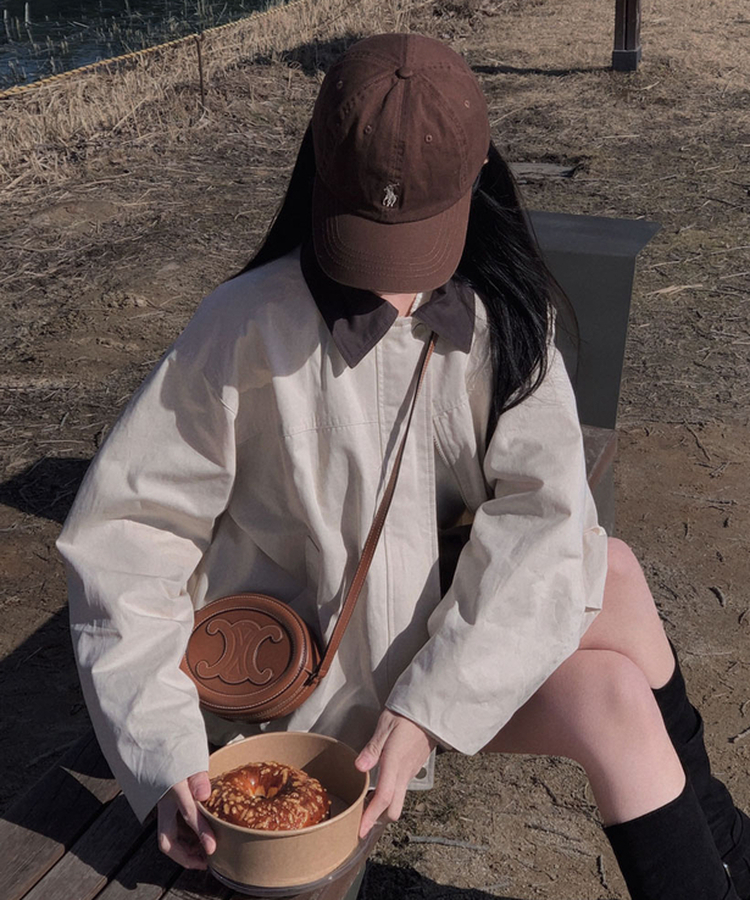 특별한 배색포인트아이즈 배색 카라 루즈핏 스트링 자켓 점퍼 크림