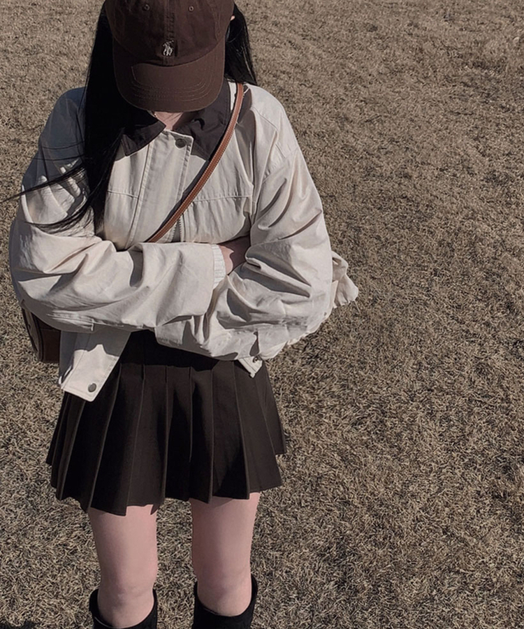 특별한 배색포인트아이즈 배색 카라 루즈핏 스트링 자켓 점퍼 크림