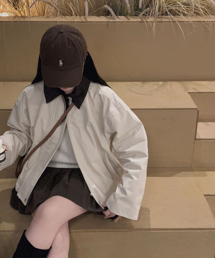 특별한 배색포인트아이즈 배색 카라 루즈핏 스트링 자켓 점퍼 크림